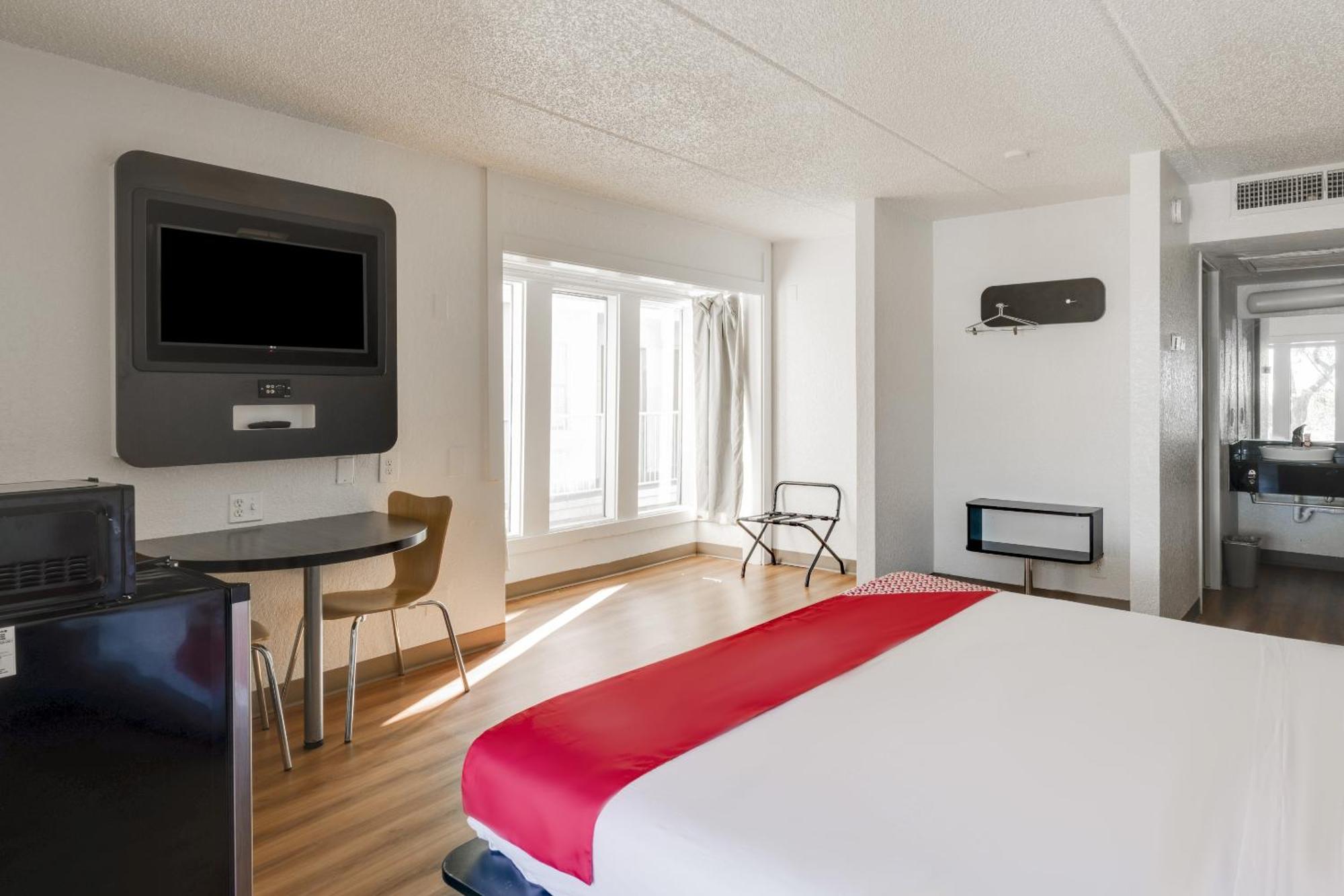 Oyo Hotel Houston Katy Freeway Εξωτερικό φωτογραφία