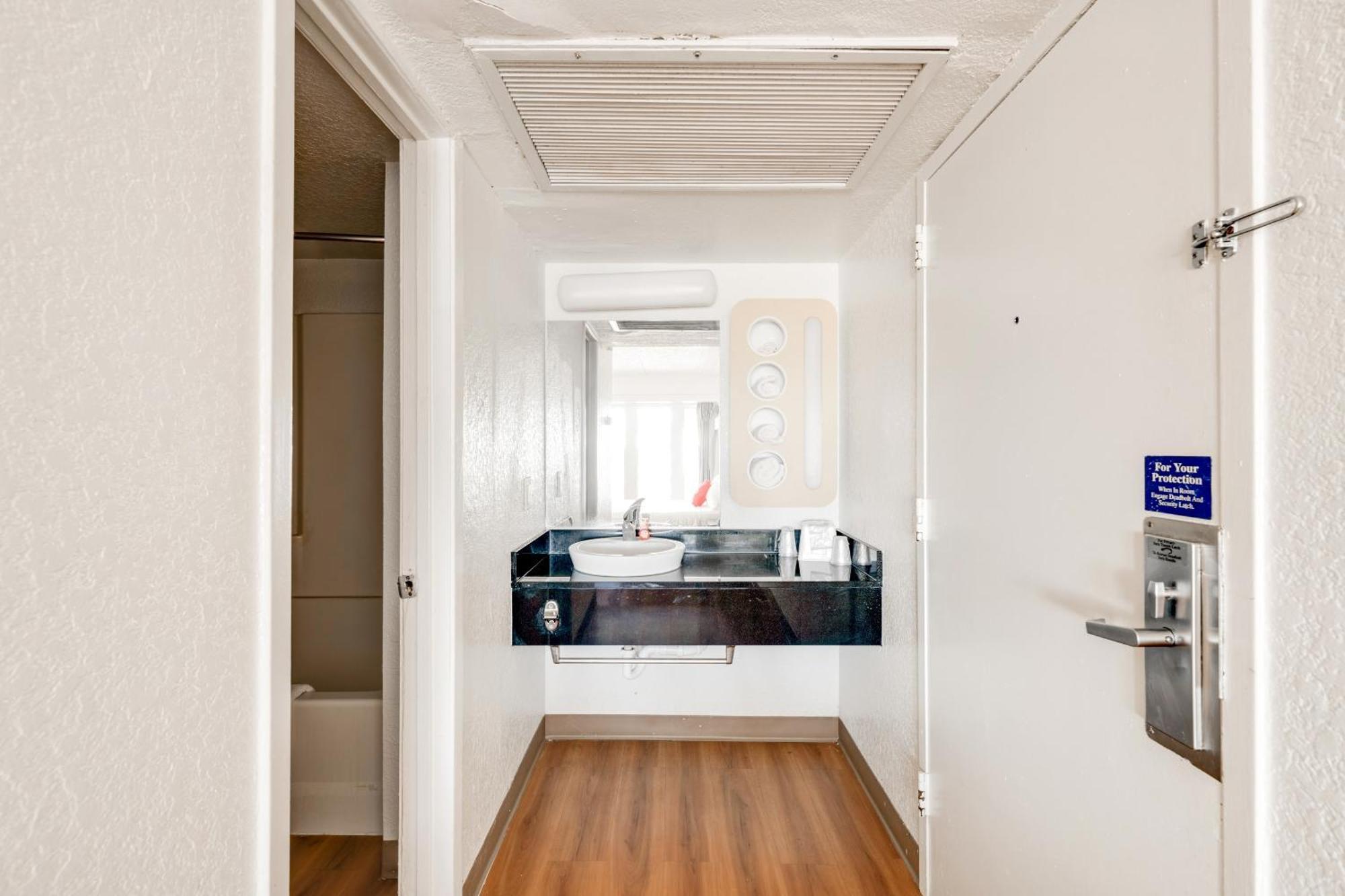 Oyo Hotel Houston Katy Freeway Εξωτερικό φωτογραφία